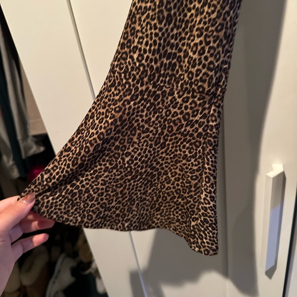 Michael Kors Leopard Print Lace-Up Long Sleeve Top - Picture 3 of 5